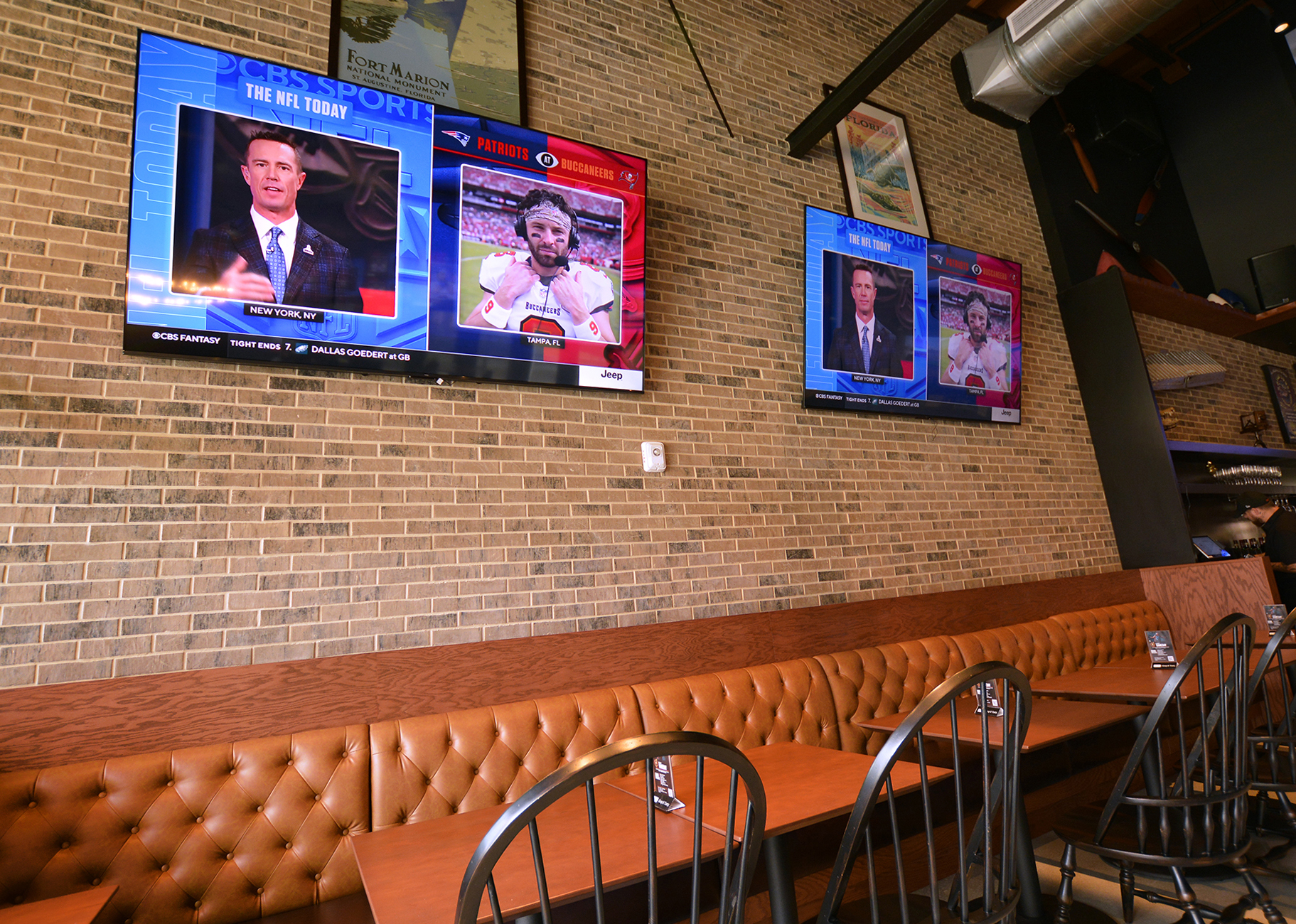 Interior photo of Walter's Tavern.